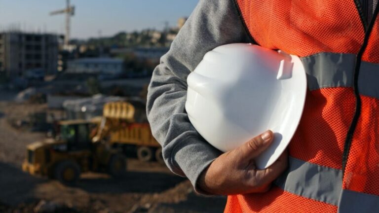 Guía paso a paso para conseguir empleo en la construcción en EE.UU.